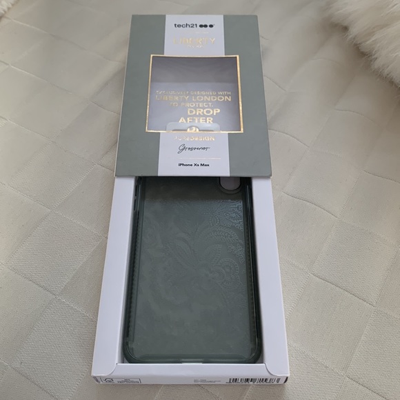 NEW Tech 21 Liberty London Pure iPhone XS Max Light Khaki Grosvenor Phone Case - Picture 3 of 11